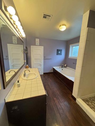 1710 Fowler Ave, Winfield, KS 67156