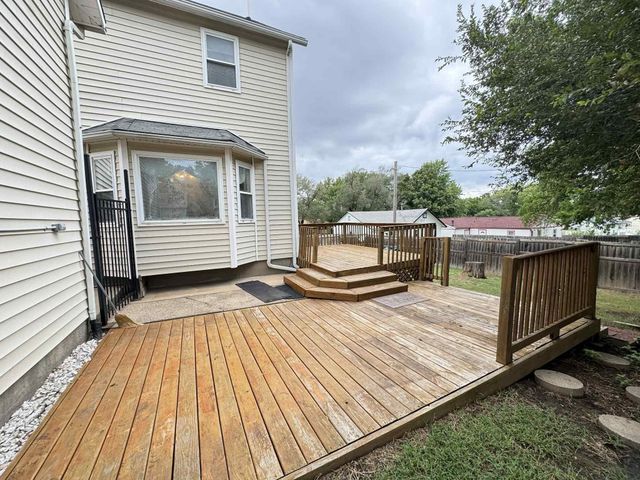 1710 Fowler Ave, Winfield, KS 67156