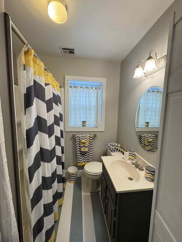 1710 Fowler Ave, Winfield, KS 67156