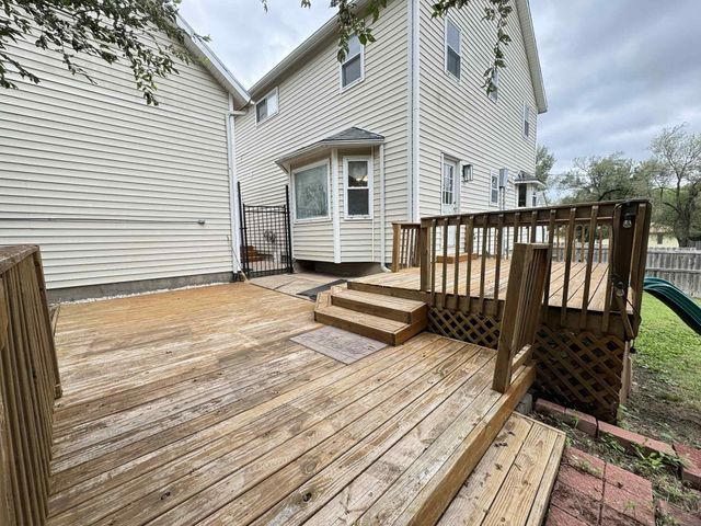 1710 Fowler Ave, Winfield, KS 67156