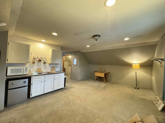 1710 Fowler Ave, Winfield, KS 67156