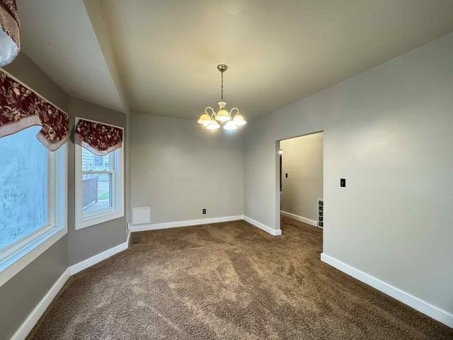 1710 Fowler Ave, Winfield, KS 67156