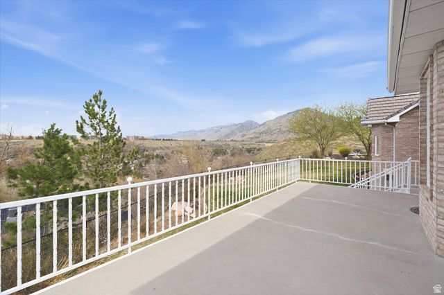 27 CANTERBURY LN, Logan, UT 84321