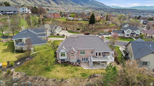 27 CANTERBURY LN, Logan, UT 84321