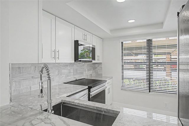 2618 COVE CAY DRIVE 109, Clearwater, FL 33760