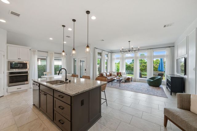 2119 Blackhawk Ridge Lane, Manvel, TX 77578