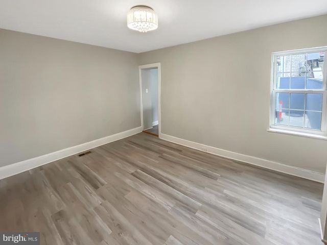 160 MCCLELLAN ST, Philadelphia, PA 19148