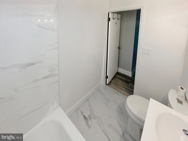 160 MCCLELLAN ST, Philadelphia, PA 19148