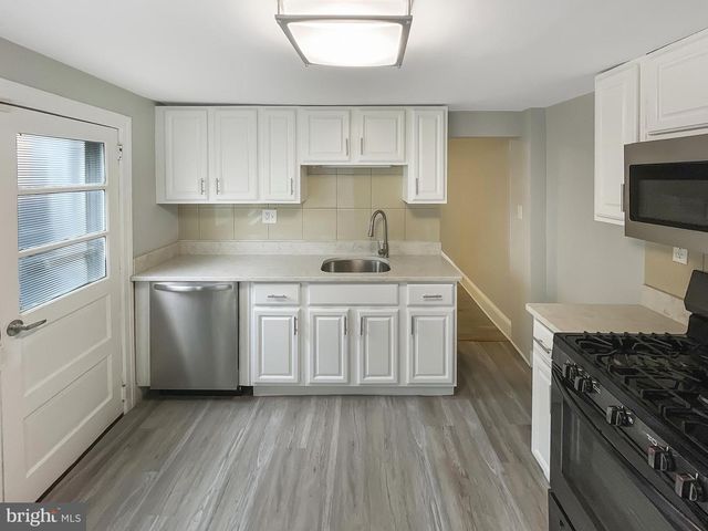 160 MCCLELLAN ST, Philadelphia, PA 19148