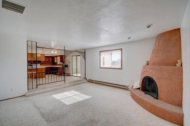 3102 May Circle SE, Rio Rancho, NM 87124