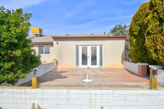 3102 May Circle SE, Rio Rancho, NM 87124