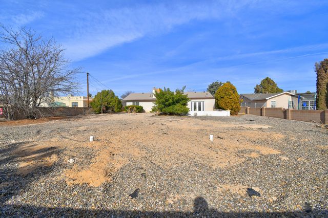 3102 May Circle SE, Rio Rancho, NM 87124