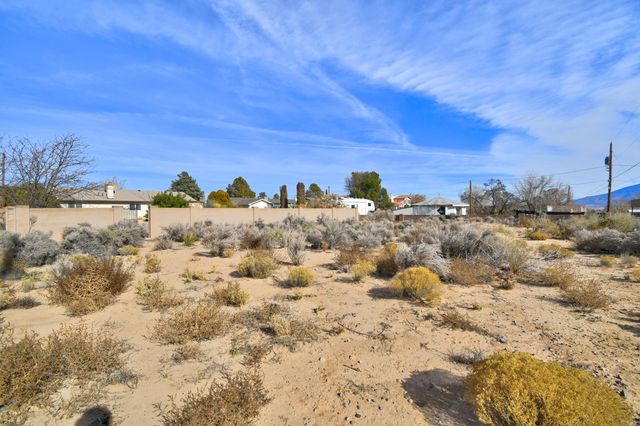 3102 May Circle SE, Rio Rancho, NM 87124