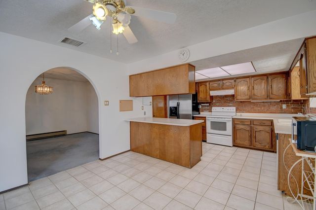 3102 May Circle SE, Rio Rancho, NM 87124