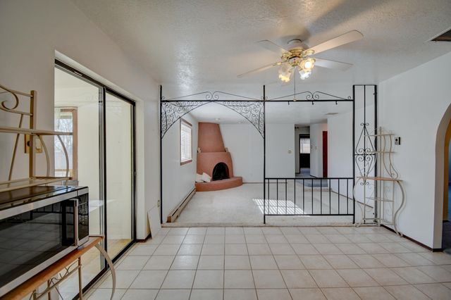 3102 May Circle SE, Rio Rancho, NM 87124