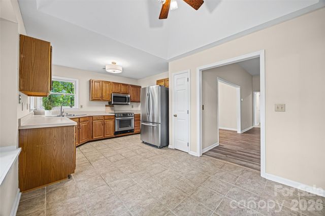 5053 Suwarrow Court, Tega Cay, SC 29708