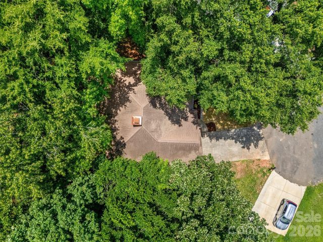 5053 Suwarrow Court, Tega Cay, SC 29708