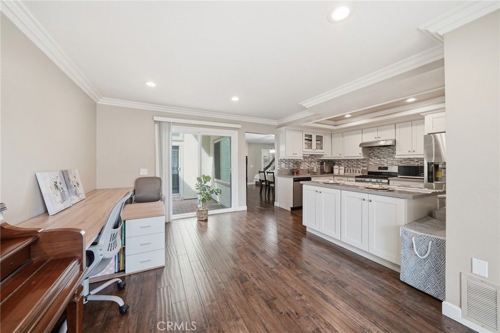 Image 16 of property listing at 259 Scenic, Brea, CA 92821