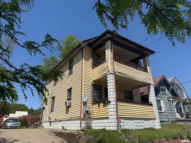 1617 NE MONROE Street, Peoria, IL 61603
