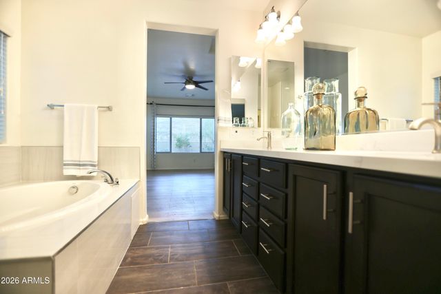 27317 N 51st Glen, Phoenix, AZ 85083