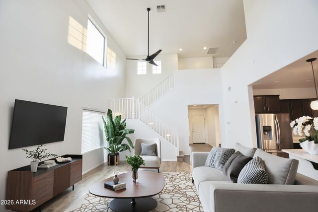 27317 N 51st Glen, Phoenix, AZ 85083