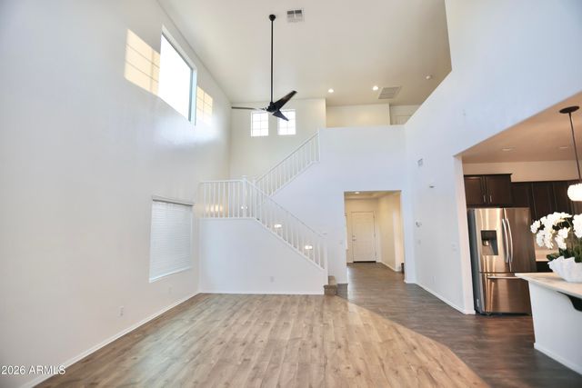 27317 N 51st Glen, Phoenix, AZ 85083