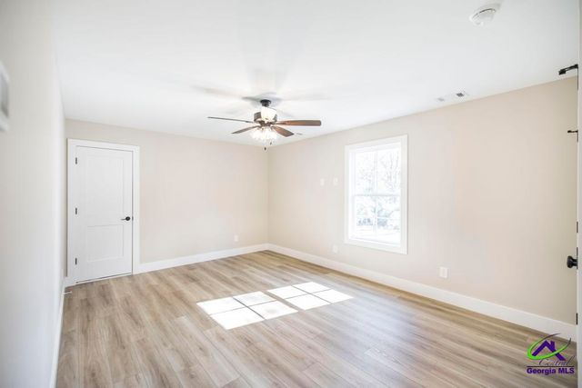 905 Massee LN, Perry, GA 31088