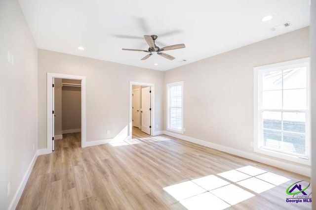 905 Massee LN, Perry, GA 31088