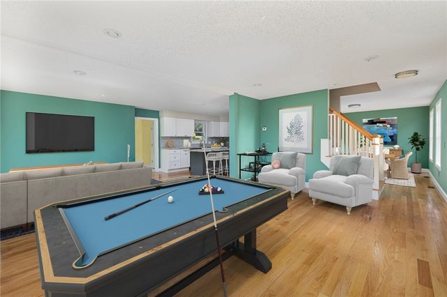 311 Capron Farm Drive, Warwick, RI 02886