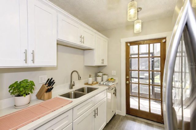 5441 HANSEL AVENUE J15, Orlando, FL 32809