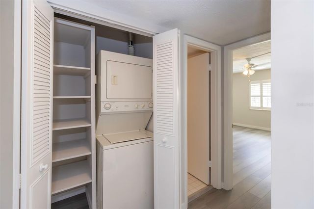 5441 HANSEL AVENUE J15, Orlando, FL 32809