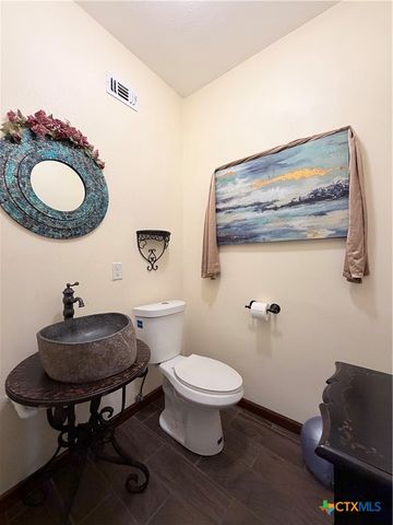 2011 Zint Street, Gonzales, TX 78629