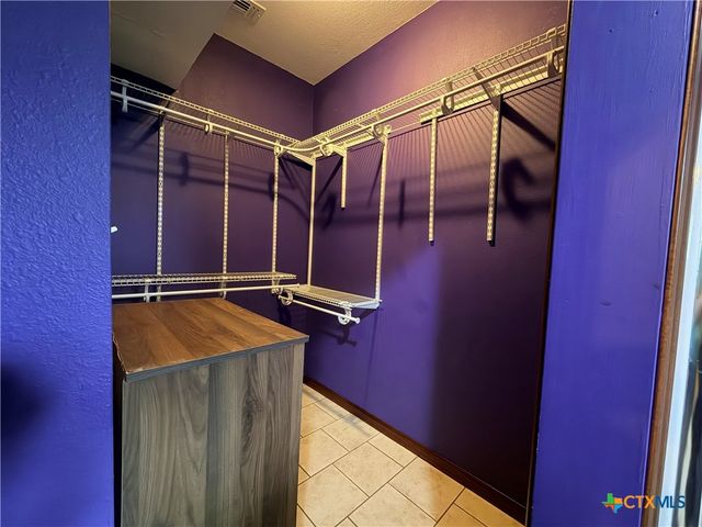 2011 Zint Street, Gonzales, TX 78629