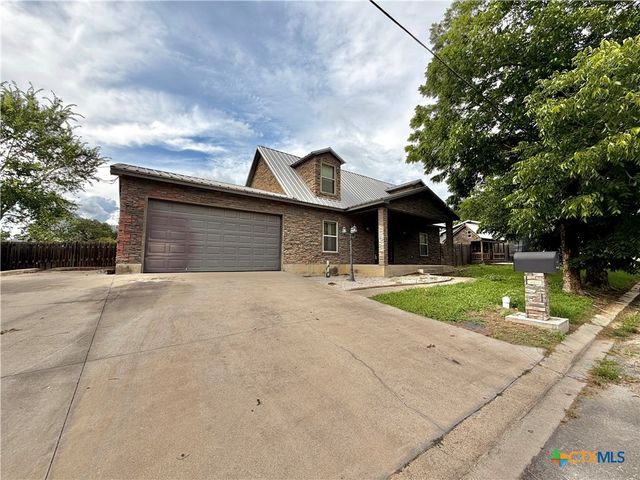 2011 Zint Street, Gonzales, TX 78629