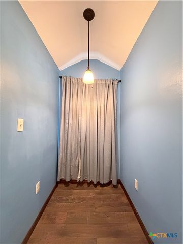2011 Zint Street, Gonzales, TX 78629