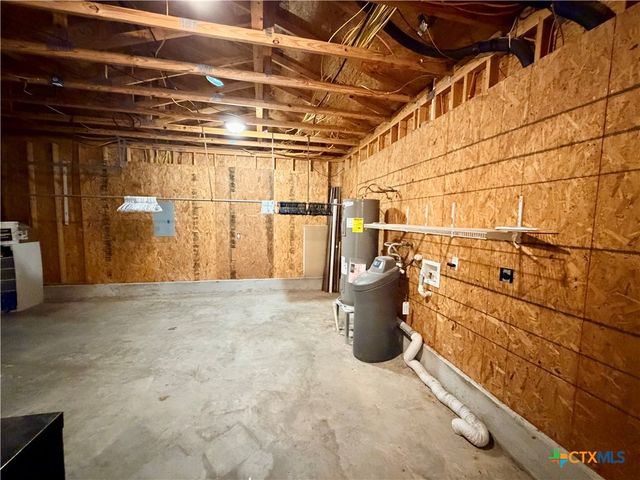 2011 Zint Street, Gonzales, TX 78629