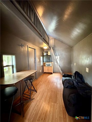 2011 Zint Street, Gonzales, TX 78629