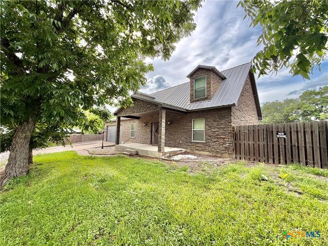 2011 Zint Street, Gonzales, TX 78629