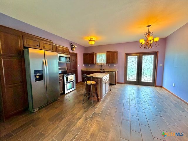 2011 Zint Street, Gonzales, TX 78629