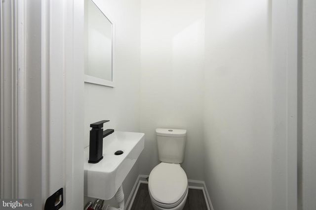2416 N NAPA ST, Philadelphia, PA 19132