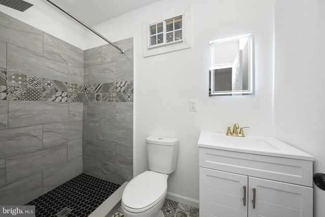 2416 N NAPA ST, Philadelphia, PA 19132