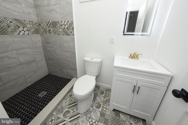 2416 N NAPA ST, Philadelphia, PA 19132