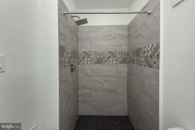 2416 N NAPA ST, Philadelphia, PA 19132