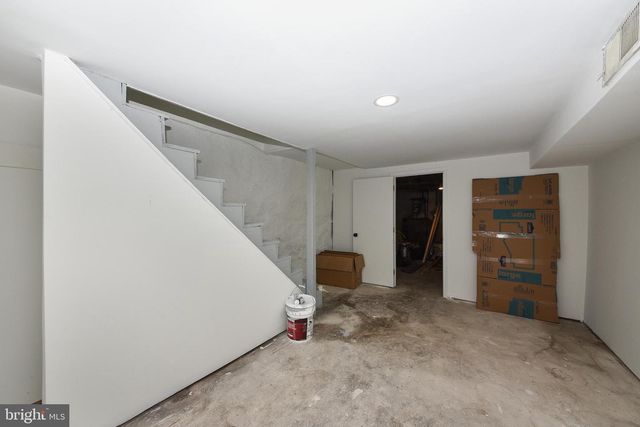 2416 N NAPA ST, Philadelphia, PA 19132