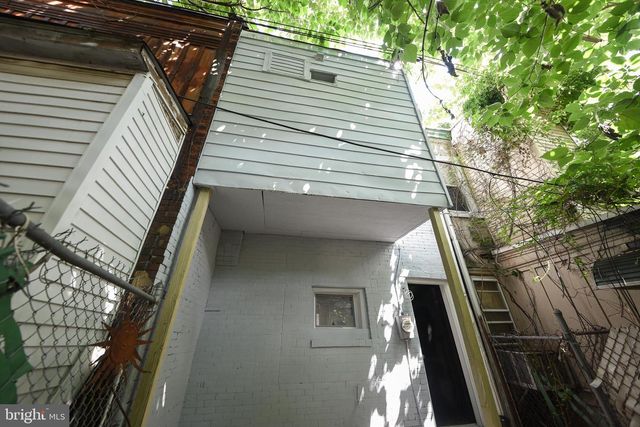 2416 N NAPA ST, Philadelphia, PA 19132