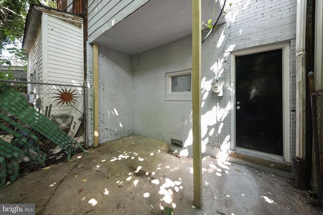 2416 N NAPA ST, Philadelphia, PA 19132