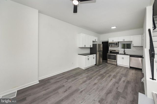 2416 N NAPA ST, Philadelphia, PA 19132