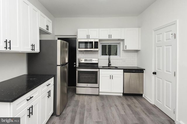 2416 N NAPA ST, Philadelphia, PA 19132
