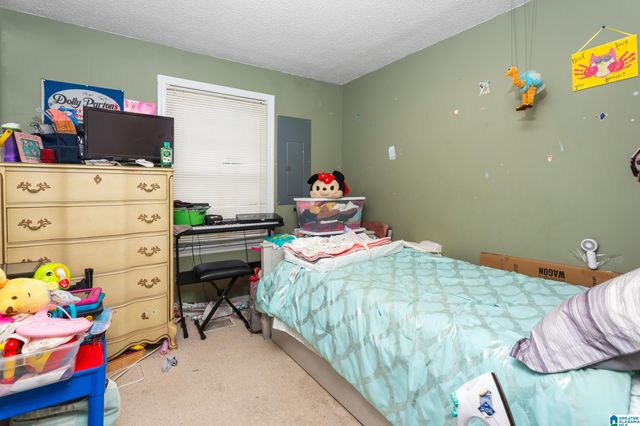 8420 LAWLEY AVENUE, Leeds, AL 35094