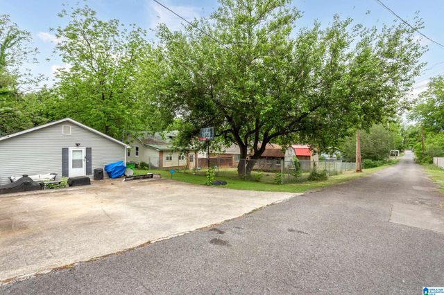 8420 LAWLEY AVENUE, Leeds, AL 35094